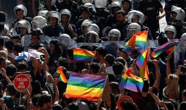 İktidar, LGBTİ+ derneklerini kapatmaya hazırlanıyor