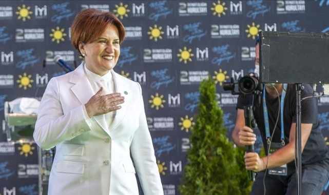 Meral Akşener, yeniden genel başkan seçildi