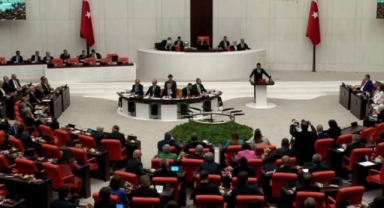 Osman Gökçek yemin metnini yanlış okudu