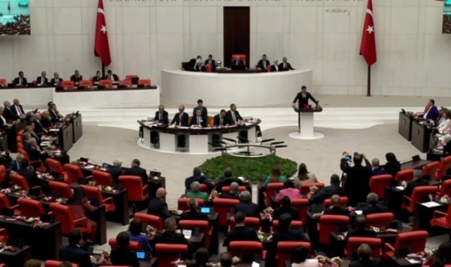 Osman Gökçek yemin metnini yanlış okudu