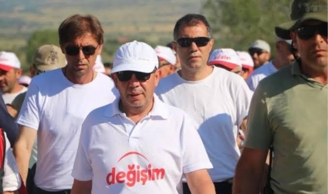 Bolu’dan Ankara’ya yürüyen Tanju Özcan’ı CHP’de Genel Başkan Yardımcısı Ahmet Akın karşılayacak: “Gerginlik beklenmiyor”