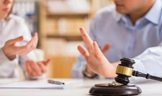 Boşanma davasında sosyal medyada 'ilişki durumu'yla ilgili mahkemeden emsal karar