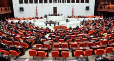 CHP'nin önerisi kabul edilmedi: Meclis tatilde!