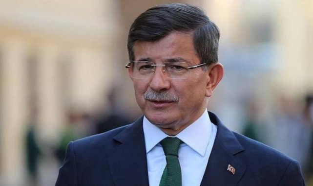 Davutoğlu, Ümit Özdağ'ın "üç bakanlık" iddiasını Kılıçdaroğlu'na sormuş