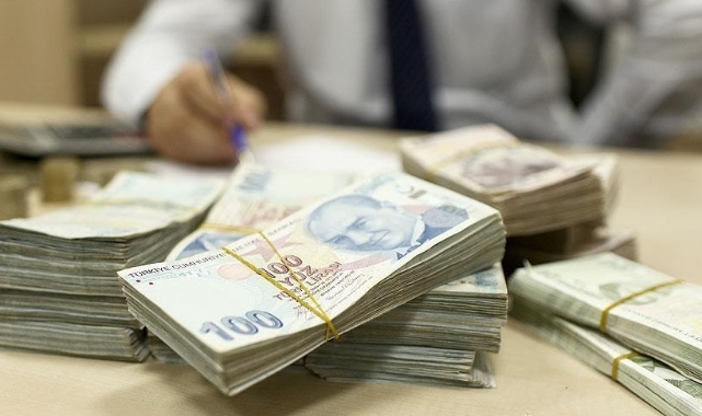 Ekonomide yeni düzenlemeler: Akaryakıtta ÖTV'ye enflasyon ayarı