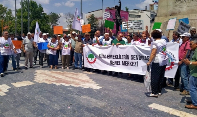 Emekliler Ankara'dan seslendi, taleplerini açıkladı: Geçinemiyoruz!
