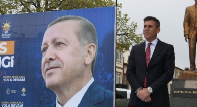 Erzurum Hınıs Belediye başkanı Erdoğan Eren hayatını kaybetti