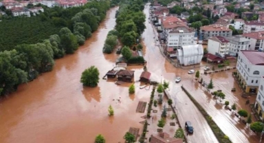 Fahrettin Koca'dan sel felaketine ilişkin açıklama!