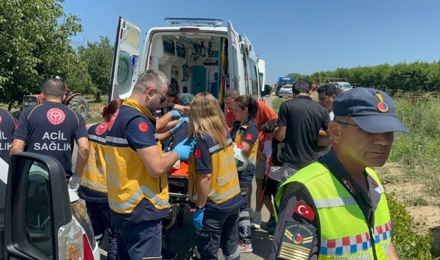 Feci kaza... Turistleri taşıyan midibüs ile TIR çarpıştı: Yaralılar var!
