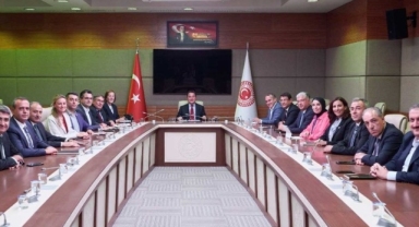 Grup kuramayan DEVA Partisi alternatif grup toplantısı yaptı