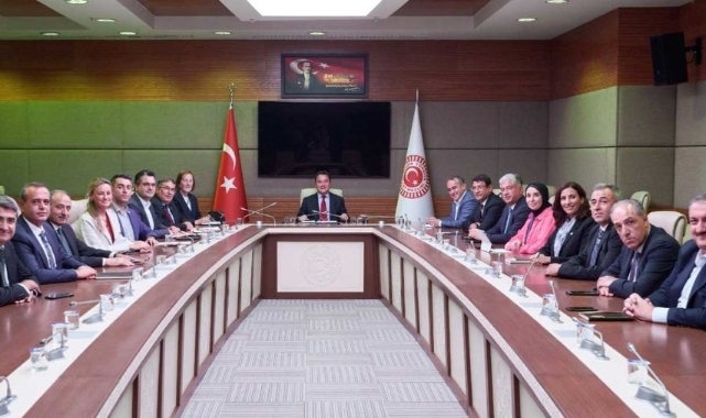 Grup kuramayan DEVA Partisi alternatif grup toplantısı yaptı