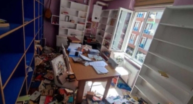 HDP Esenyurt ilçe binasına polis baskın