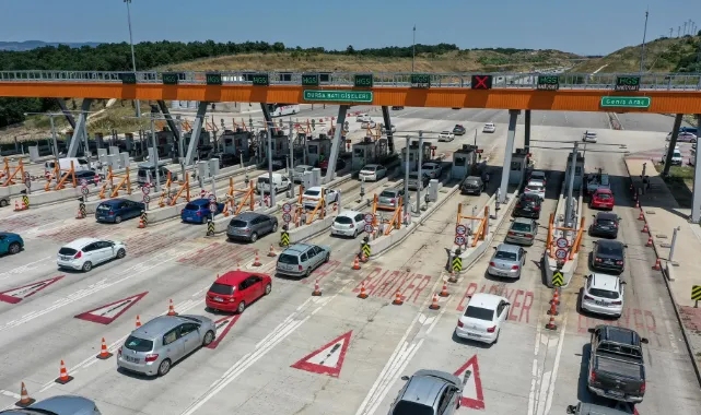 İstanbul-İzmir Otoyolu'nda tatilcilerin dönüş yoğunluğu