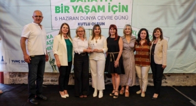 İzmir’in atık pil toplama şampiyonu Karşıyaka!