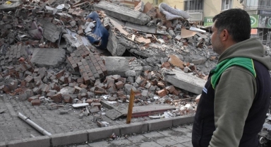 Kendi evini yapacak depremzedelere 500 bin TL hibe ve kredi verilecek