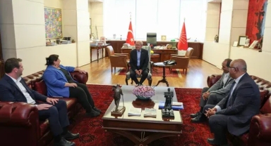 KESK’ten CHP’ye ziyaret: Torba yasayı AYM’ye taşıyın