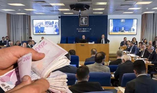 Memura 22 bin TL'lik zam Komisyon'dan geçti