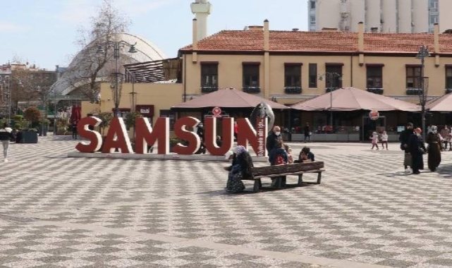 Samsun'da halka açık alanlarda alkol tüketimi yasaklandı