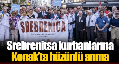 Srebrenitsa kurbanlarına Konak’ta hüzünlü anma