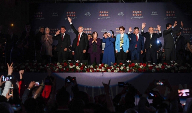 Vitrin değişimine değil halkın sesine odaklanmalı
