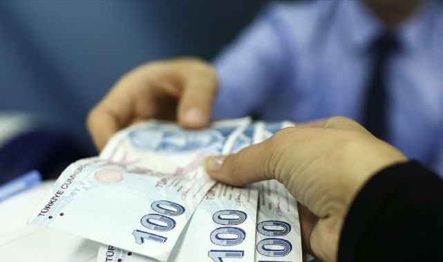 Yaşlı ve engelli aylığı artırıldı