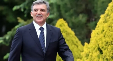 Abdullah Gül, Twitter'da yorumları kapatıp 30 Ağustos’u kutladı