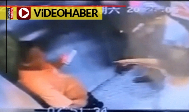 Asansör 4. kattan yere çakıldı... Önce tavana fırlayıp sonra yere düştüler