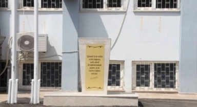 Atatürk büstüne balyozla saldıran şüpheli tutuklandı