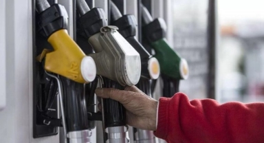 Benzine yeni zam yolda: Tarih verildi