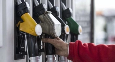 Benzine yeni zam yolda: Tarih verildi