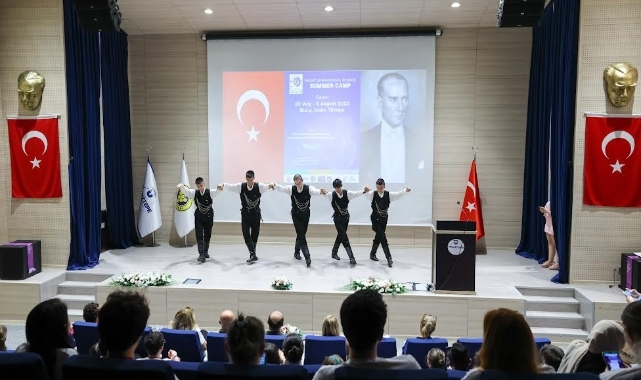 Buca’da Uluslararası Bilim Yaz Kampı sona erdi