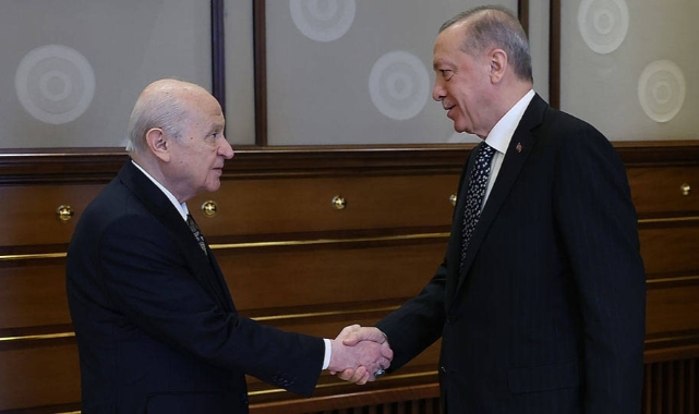 CHP&#039;li kurmaylardan ittifak yorumu: Cumhur İttifakı’ndaki gelişmeler dikkat çekici