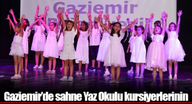 Gaziemir’de sahne Yaz Okulu kursiyerlerinin