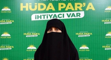 HÜDA PAR Kadın Kolları, firmaların dejenere çalışmalar yürüttüğünü iddia etti: Tesettüre uygun kıyafet üretin