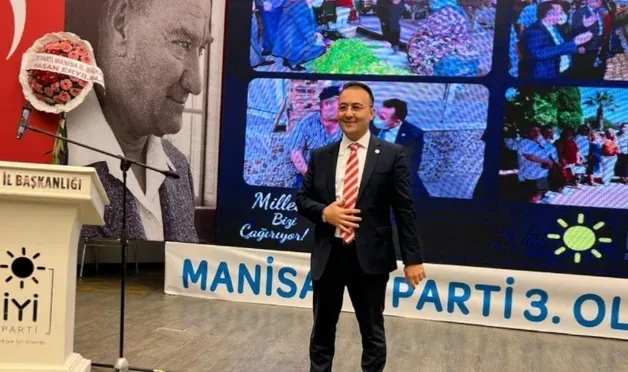 İlçe başkanı istifa etti, il başkanı 'görevinden alındı' dedi