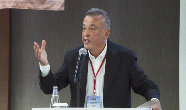 İlgezdi'den İmamoğlu'na değişim eleştirisi: Sordum, 'ben bilmiyorum' dedi