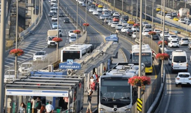 İstanbul'da toplu ulaşıma zam! Zam oranı yüzde 51,52 oldu