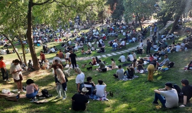 İstanbul Valiliği duyurdu: Açık alanda içki tüketmek yasaklandı, cezası 617 lira
