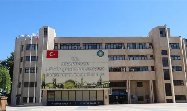 Kayyım yönetimindeki Diyarbakır Belediyesi'nden influencerlara 387 bin TL
