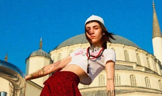 Kocatepe Camii’nde fotoğraf çekimi yapan model ve yönetmen serbest bırakıldı