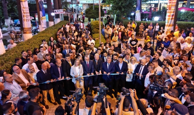 2. Uluslararası Menemen Çömlek Festivali'ne Görkemli Açılış