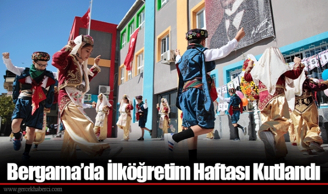 Bergama’da İlköğretim Haftası Kutlandı