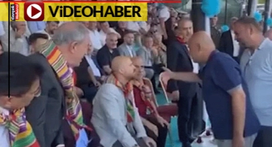 Bilal Erdoğan, İYİ Partili Turhan Çömez’in elini sıkmadı