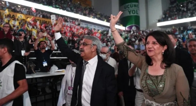 Buldan ve Sancar, Yeşil Sol Parti'ye geçti: HDP'nin Meclis'te vekili kalmadı