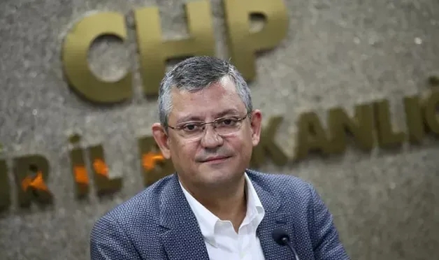 CHP'li Özel, İYİ Partili Beker'e: Bir şey söylersem kalbini kırarım