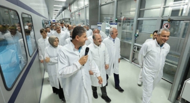 CHP'li vekiller Togg fabrikasında: