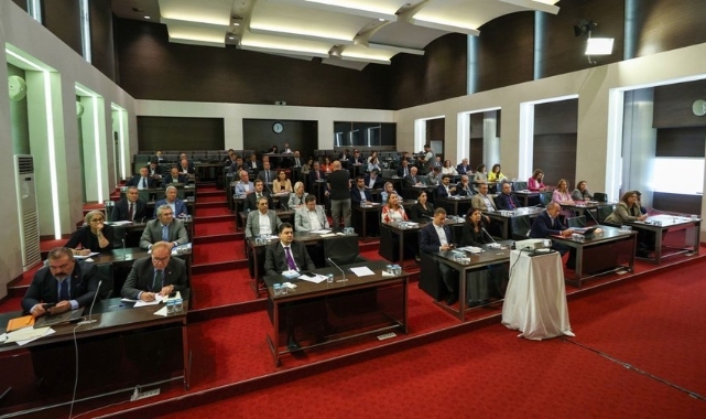 CHP PM'de tartışma çıktı: 'Değişimciler', Burcu Köksal'ın disipline sevk edilmesini istedi
