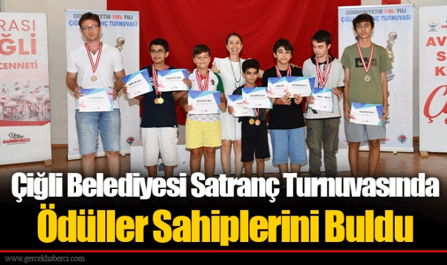 Çiğli Belediyesi Satranç Turnuvasında Ödüller Sahiplerini Buldu