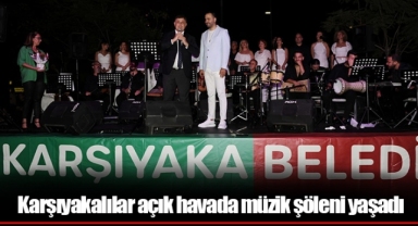 Karşıyakalılar açık havada müzik şöleni yaşadı