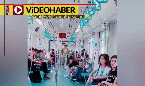 Marmaray'ı podyuma çeviren kadın, anne kızı kayda alıp böyle paylaştı